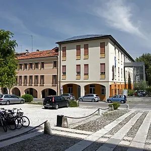 Centro Della Famiglia Locanda
